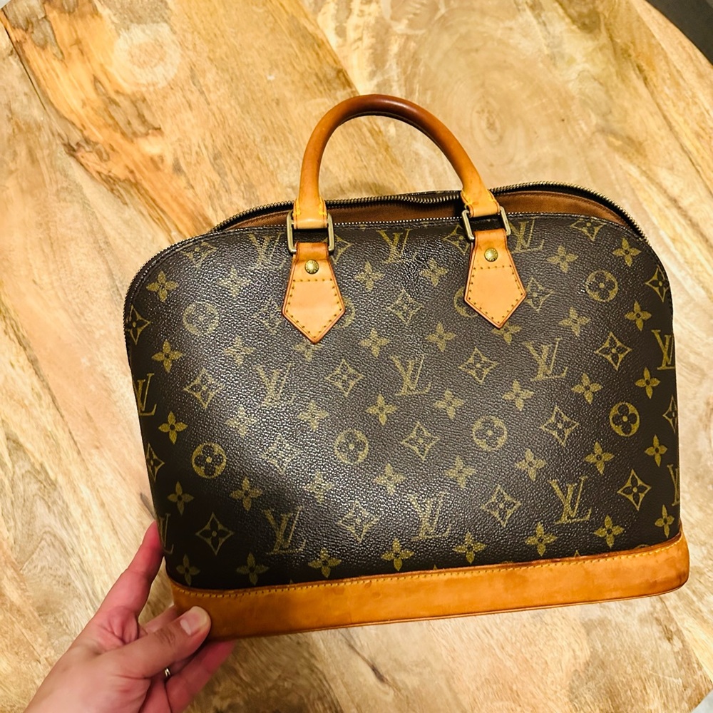 Louis Vuitton Alma